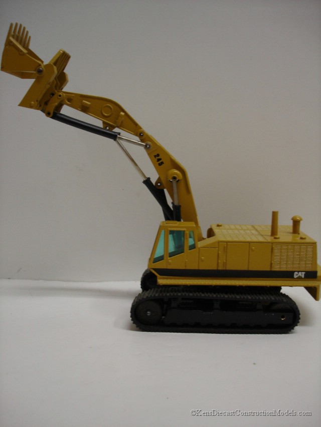 Cat245 キャタピラー社 NZGModelle No.160 www.croy.es